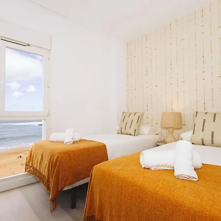 Apartmán Beachfront In Canteras S4 *